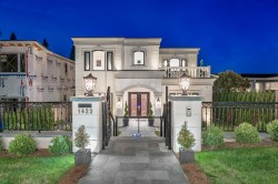 1422 Mathers Avenue West Vancouver, BC V7T 2G7