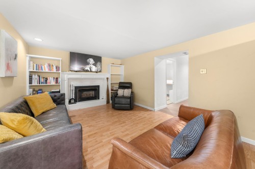 1118 Wendel Place, North Vancouver, BC - Indoor Photo Showing Living Room With Fireplace