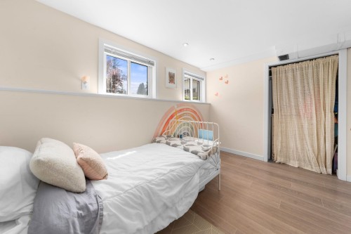 1118 Wendel Place, North Vancouver, BC - Indoor Photo Showing Bedroom