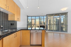 1205-1050 Smithe Street Vancouver, BC V6E 4T4