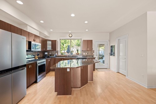 51 Fernway Drive, Port Moody, BC 