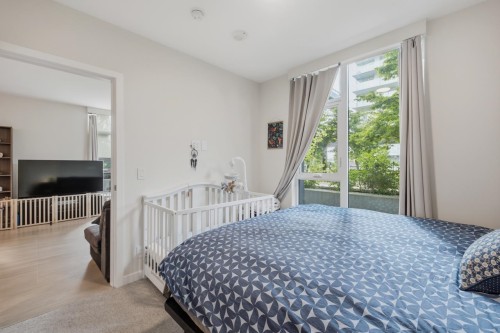 602-4168 Lougheed Highway, Burnaby, BC - Indoor Photo Showing Bedroom