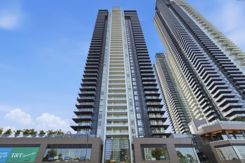 602-4168 Lougheed Highway, Burnaby, BC - Outdoor With Facade