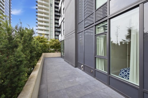 602-4168 Lougheed Highway, Burnaby, BC - Outdoor