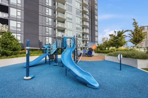 602-4168 Lougheed Highway, Burnaby, BC - Outdoor