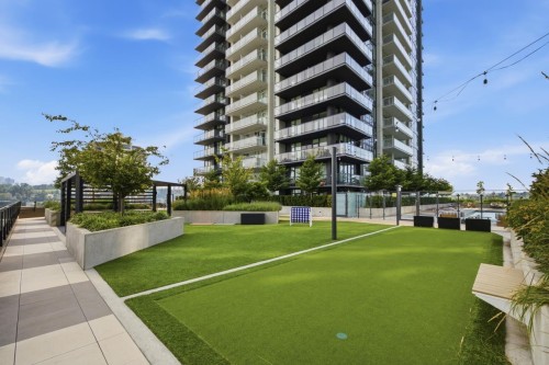 602-4168 Lougheed Highway, Burnaby, BC - Outdoor