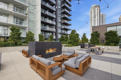 602-4168 Lougheed Highway, Burnaby, BC - Outdoor