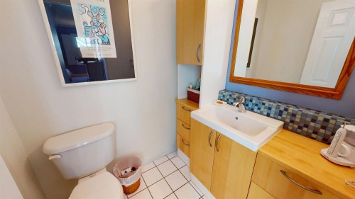 1339 Chestnut Street, Vancouver, BC - Indoor Photo Showing Bathroom