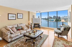 1105-1088 Quebec Street  Vancouver, BC V6A 4H2