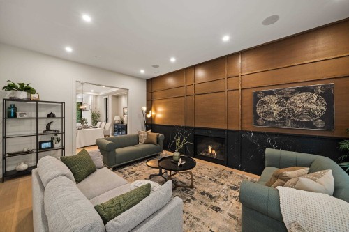 135 Oak Court, Anmore, BC - Indoor Photo Showing Living Room With Fireplace