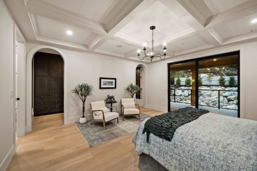 135 Oak Court, Anmore, BC - Indoor Photo Showing Other Room