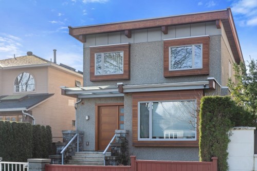 4080 15Th Avenue W, Vancouver, BC 