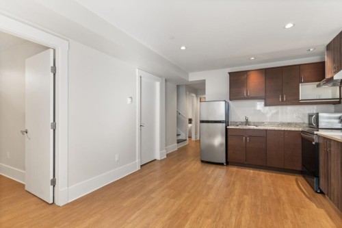 4080 15Th Avenue W, Vancouver, BC 