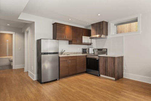 4080 15Th Avenue W, Vancouver, BC 