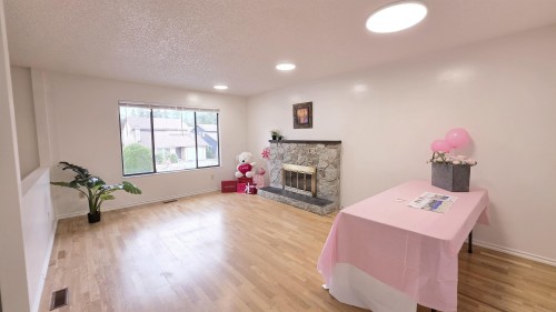 3220 Harwood Avenue, Coquitlam, BC - Indoor Photo Showing Other Room With Fireplace