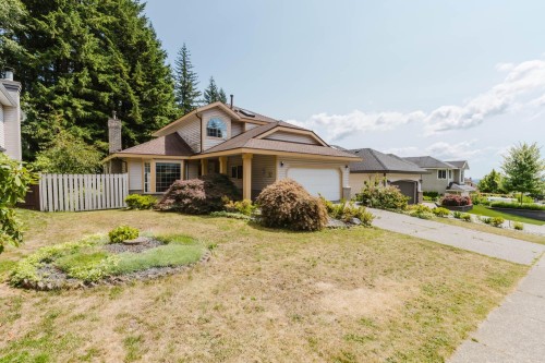 1565 Bramble Lane, Coquitlam, BC - Outdoor With Facade