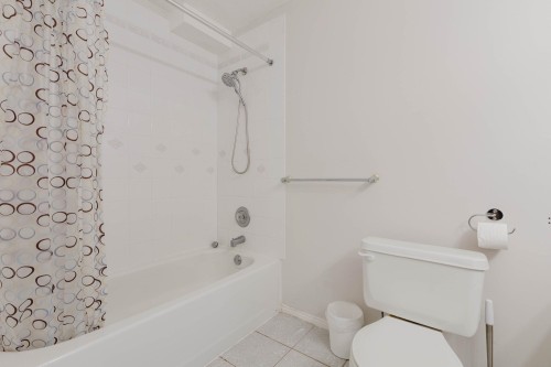 1565 Bramble Lane, Coquitlam, BC - Indoor Photo Showing Bathroom