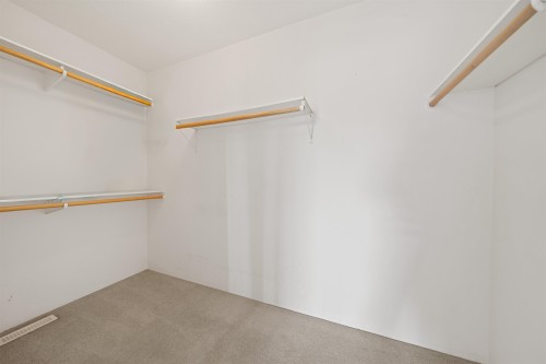 2677 Fortress Drive, Port Coquitlam, BC - Indoor Photo Showing Other Room