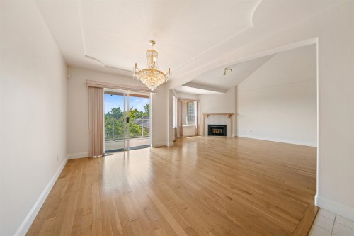 2677 Fortress Drive, Port Coquitlam, BC - Indoor With Fireplace