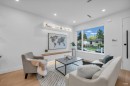 2715 Cheyenne Avenue, Vancouver, BC  - Indoor Photo Showing Living Room 