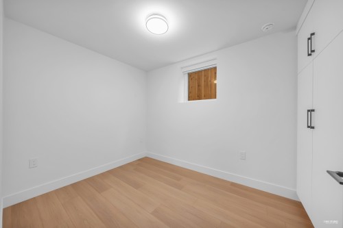 2715 Cheyenne Avenue, Vancouver, BC - Indoor Photo Showing Other Room