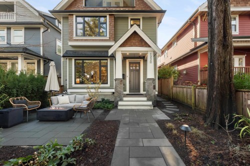 1220 11Th Avenue E, Vancouver, BC - Outdoor With Facade