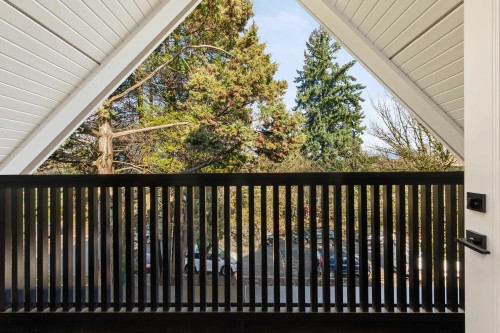 1220 11Th Avenue E, Vancouver, BC - Outdoor With Exterior