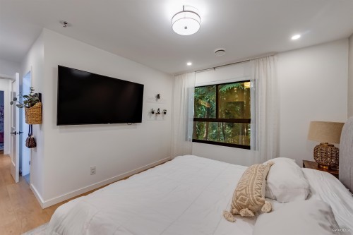 3200 Bosun Place, Coquitlam, BC - Indoor Photo Showing Bedroom