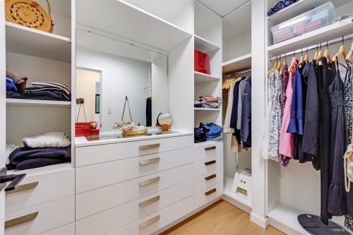 3200 Bosun Place, Coquitlam, BC - Indoor With Storage