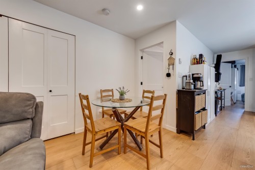 3200 Bosun Place, Coquitlam, BC - Indoor Photo Showing Dining Room