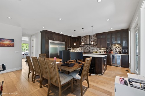 23376 124 Avenue, Maple Ridge, BC - Indoor