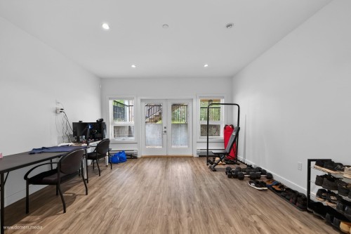 23376 124 Avenue, Maple Ridge, BC - Indoor