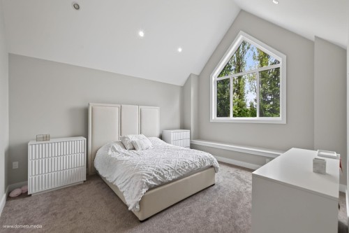 23376 124 Avenue, Maple Ridge, BC - Indoor Photo Showing Bedroom