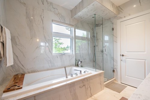 152 48Th Avenue W, Vancouver, BC - Indoor Photo Showing Bathroom