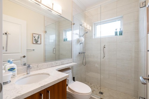 152 48Th Avenue W, Vancouver, BC - Indoor Photo Showing Bathroom