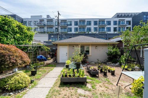 152 48Th Avenue W, Vancouver, BC - Outdoor
