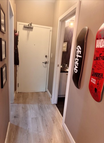 121 Georgia Street W, Vancouver, BC - Indoor Photo Showing Other Room