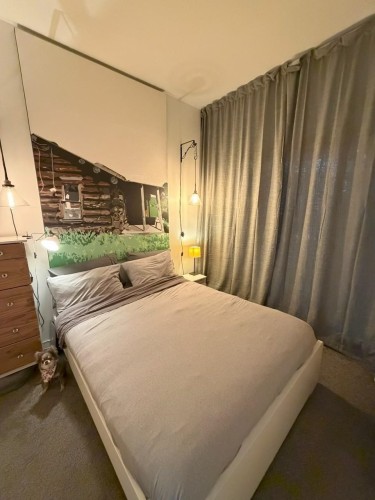 121 Georgia Street W, Vancouver, BC - Indoor Photo Showing Bedroom