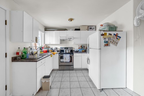 331 61St Avenue E, Vancouver, BC - Indoor Photo Showing Kitchen