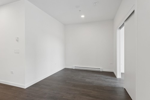 421-1500 Scott Crescent, Squamish, BC - Indoor Photo Showing Other Room