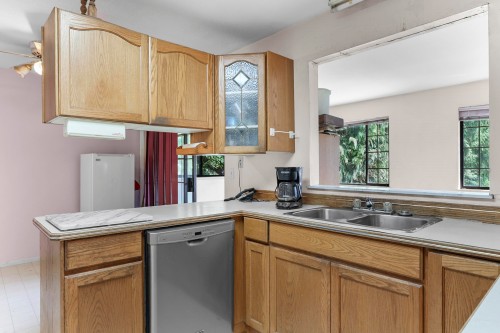 12229 Forest Place, Maple Ridge, BC - Indoor Photo Showing Kitchen With Double Sink