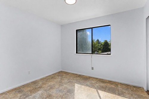 12229 Forest Place, Maple Ridge, BC - Indoor Photo Showing Other Room