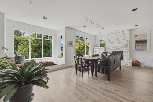 2985 Strangway Place, Squamish, BC - Indoor With Fireplace