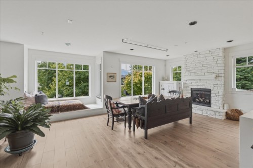 2985 Strangway Place, Squamish, BC - Indoor With Fireplace