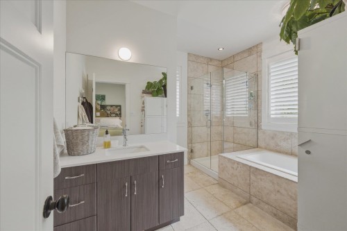 2985 Strangway Place, Squamish, BC - Indoor Photo Showing Bathroom