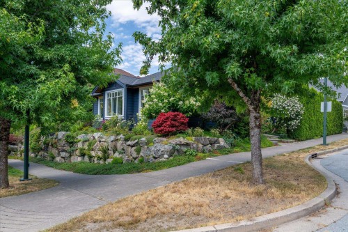 2985 Strangway Place, Squamish, BC - Outdoor