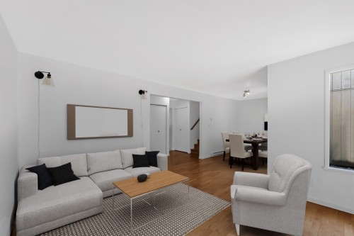 2985 Strangway Place, Squamish, BC - Indoor Photo Showing Living Room