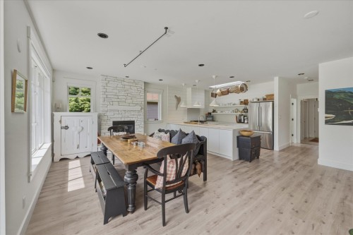2985 Strangway Place, Squamish, BC - Indoor