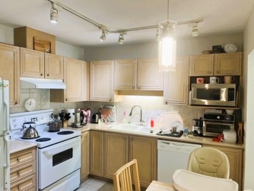 204-5683 Hampton Place, Vancouver, BC 