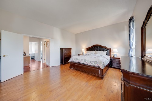 1295 Daimler Street, Coquitlam, BC - Indoor Photo Showing Bedroom